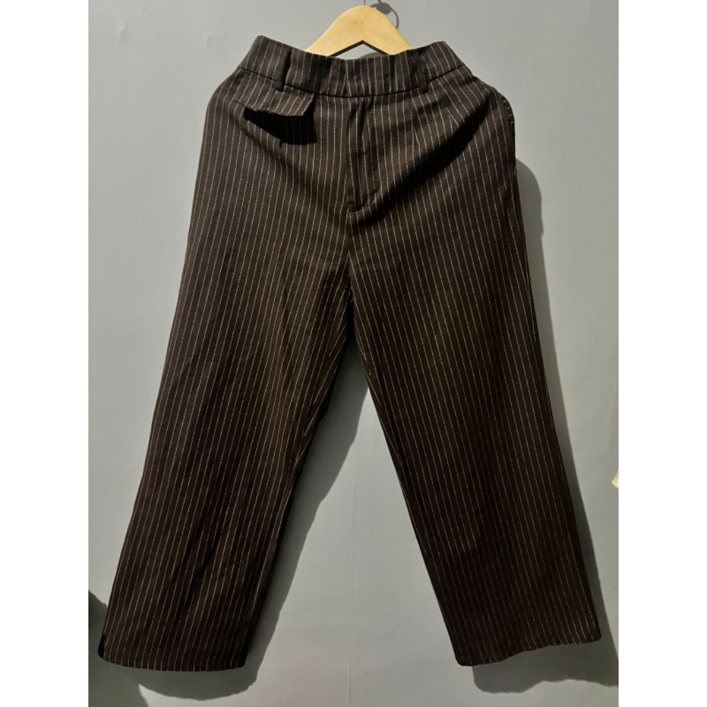 celana stripe coklat tua oro