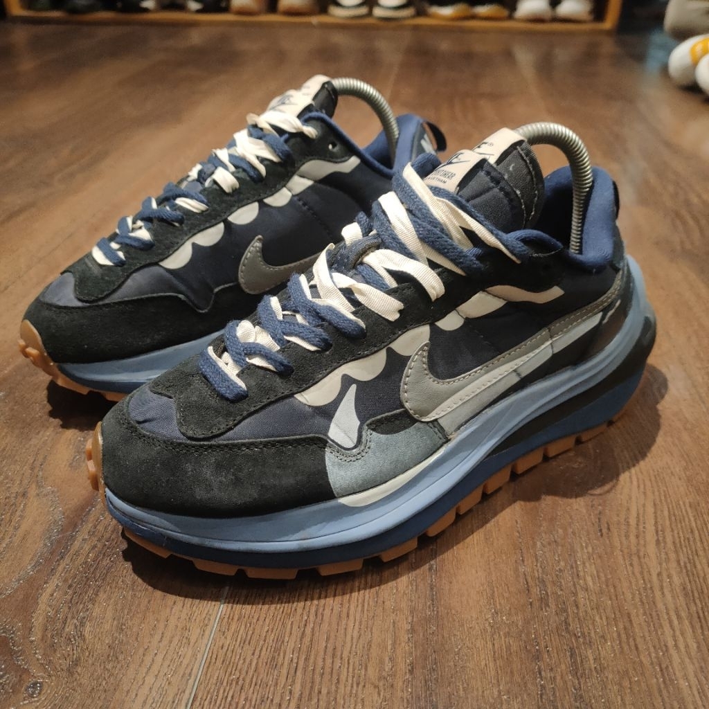 (Preloved) Sepatu Nike Sacai Size 40