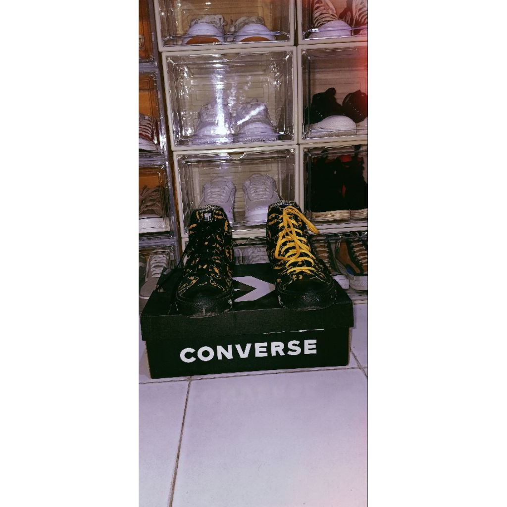 Converse x batman