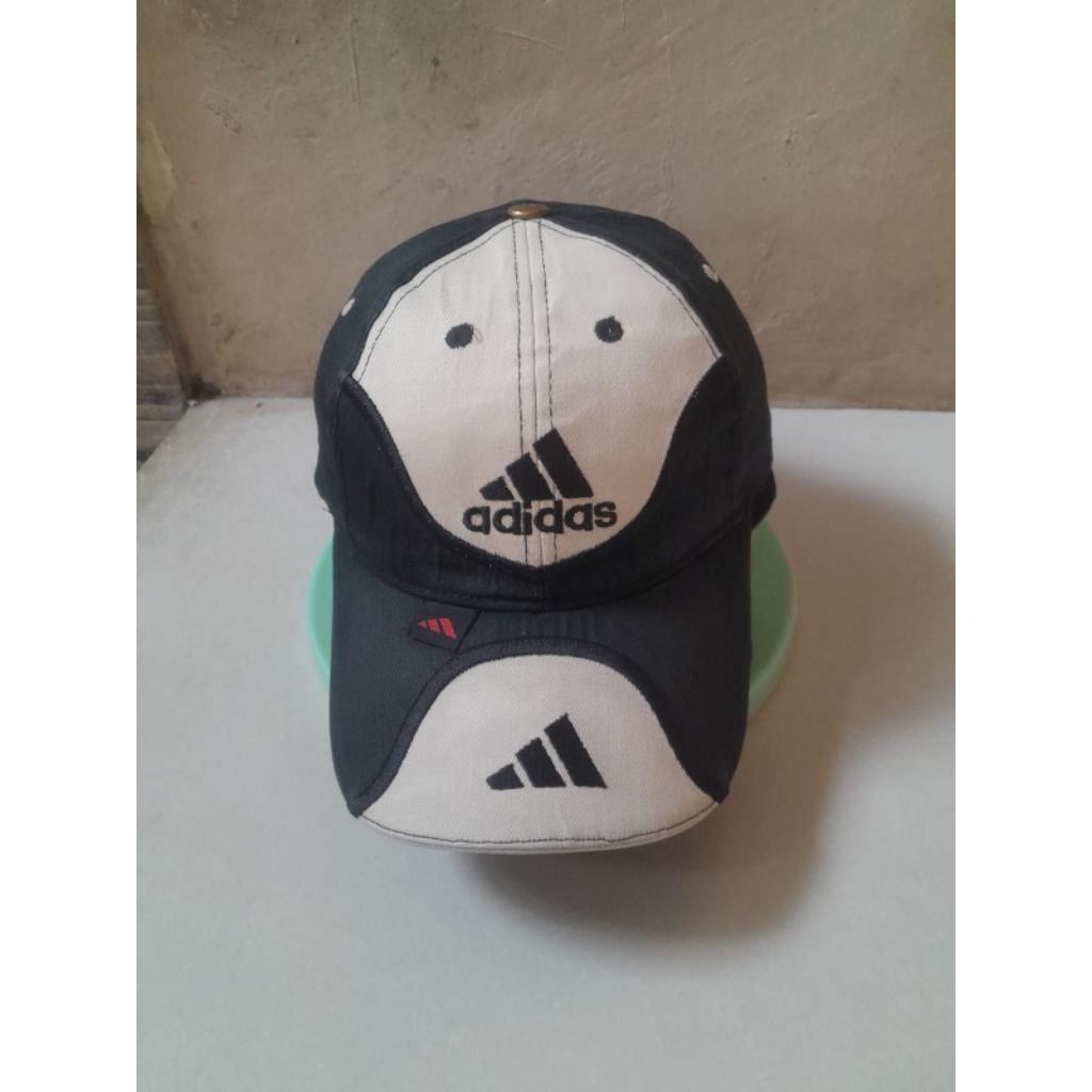 RARE TOPI ADIDAS VINTAGE