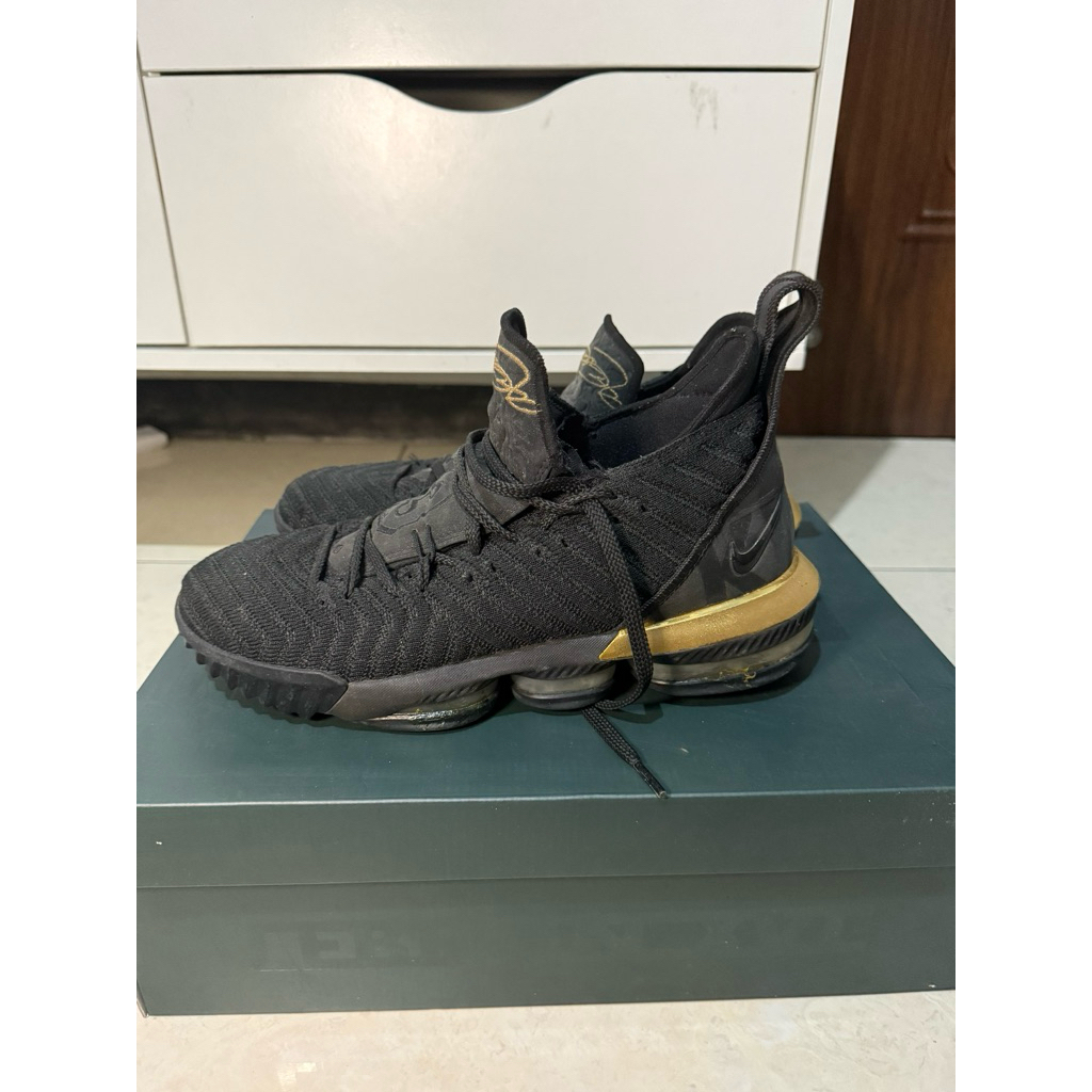 Lebron 16 prelove size 43