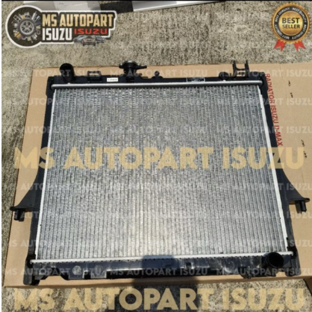 RADIATOR ISUZU DMAX 4JH 4JJ RADIATOR ASSY ISUZU DMAX ORIGINAL ISUZU