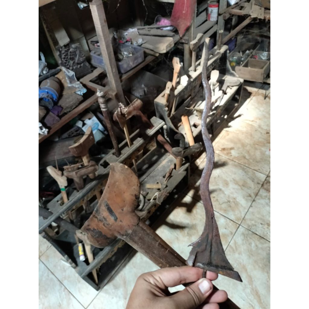 Keris Luk Kuno Sepuh Asli - Bilah Keris Berlekuk Tradisional Jawa Melayu Lengkap Warangka Gayaman La
