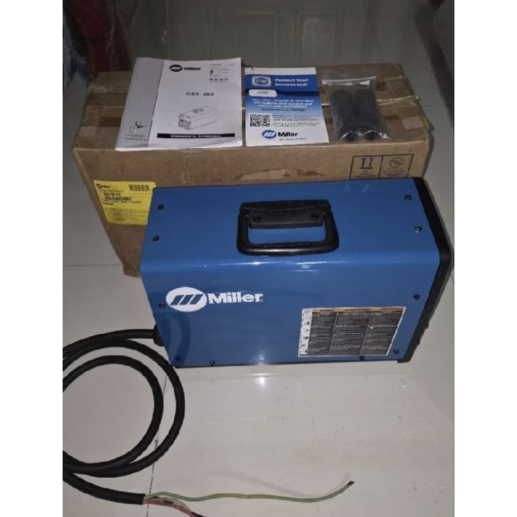 Miller CST‑282 (Kode: 907810) – Mesin Las Industri Serbaguna 208‑575V