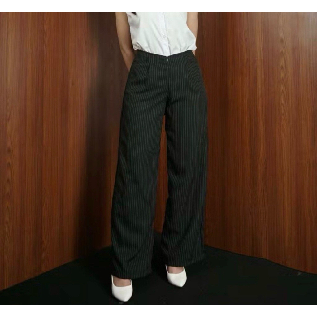 Preloved Celana stripe pants