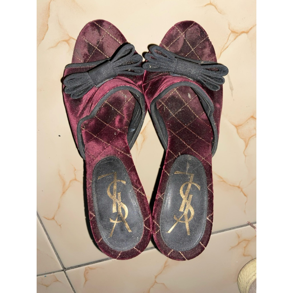 Yvis Saint Lauren Sepatu