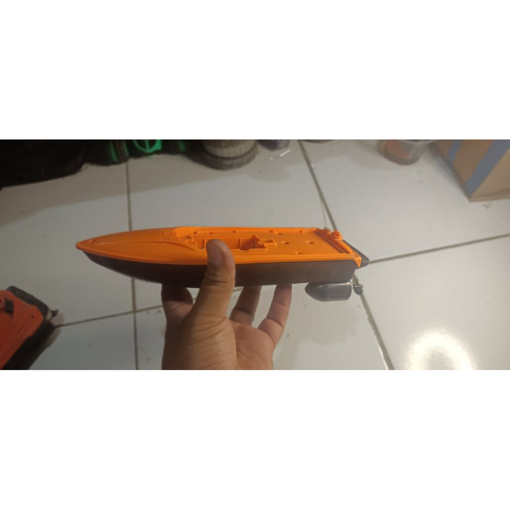 rc speed boat