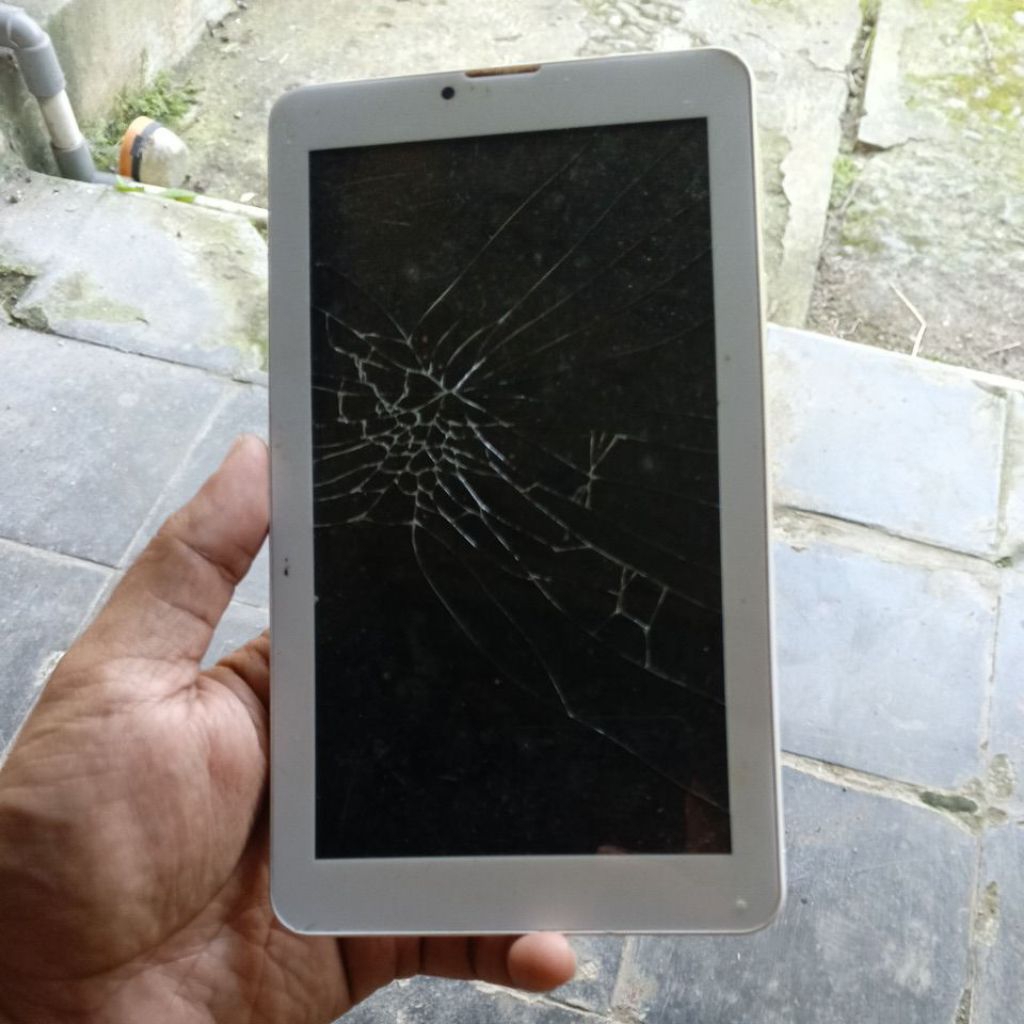 Tablet Mati Evercross At1D