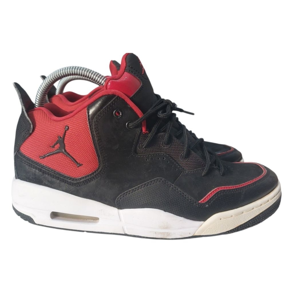 Sepatu Second Nike Jordan Court side second original 42,5