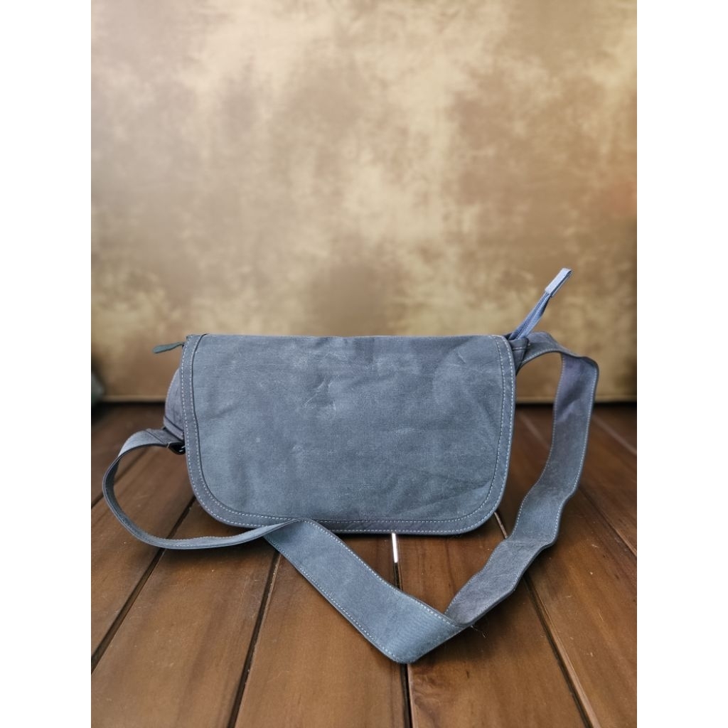 Preloved - Tas selempang original Korea brand iThinkso