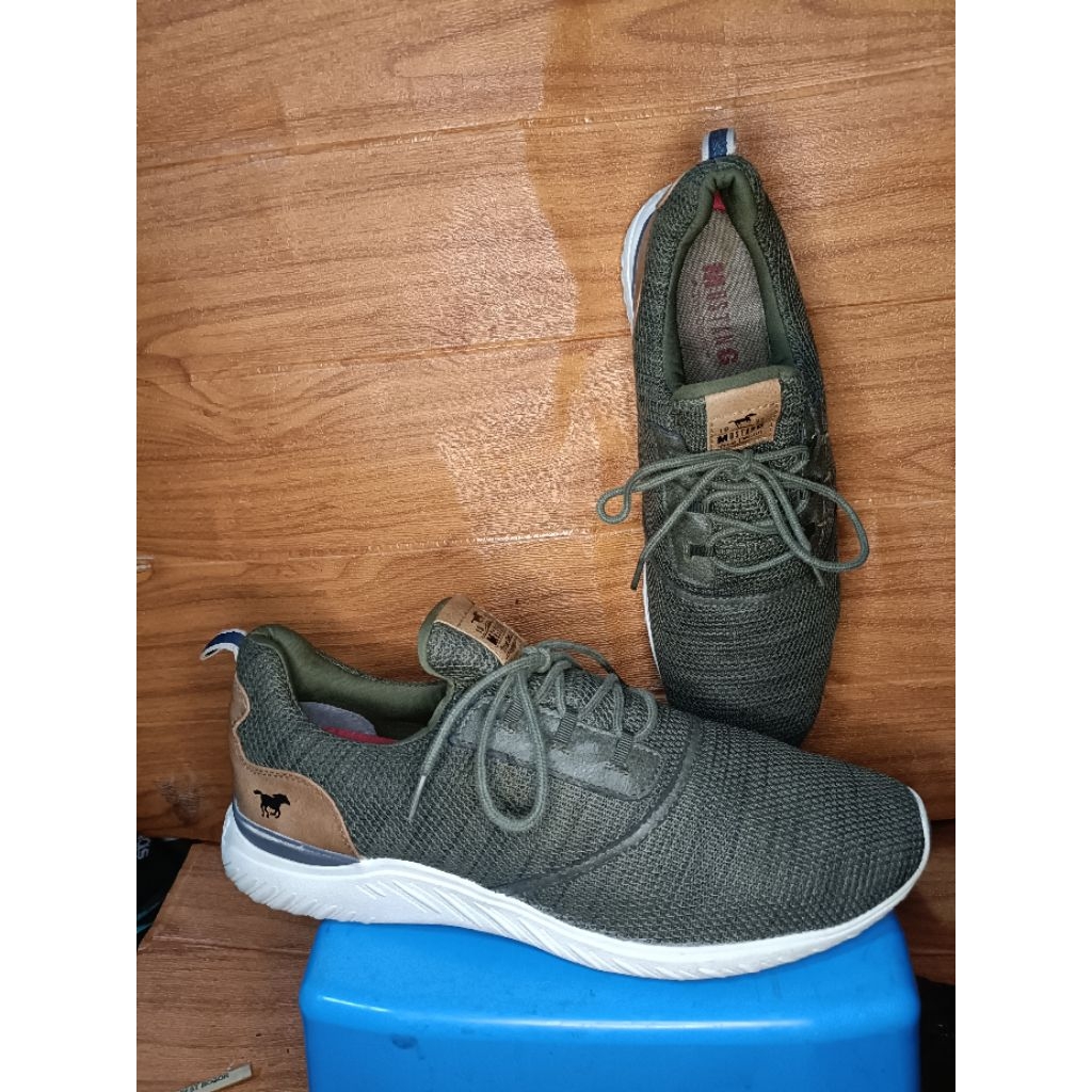 Sepatu MUSTANG TRAINERS Size 47