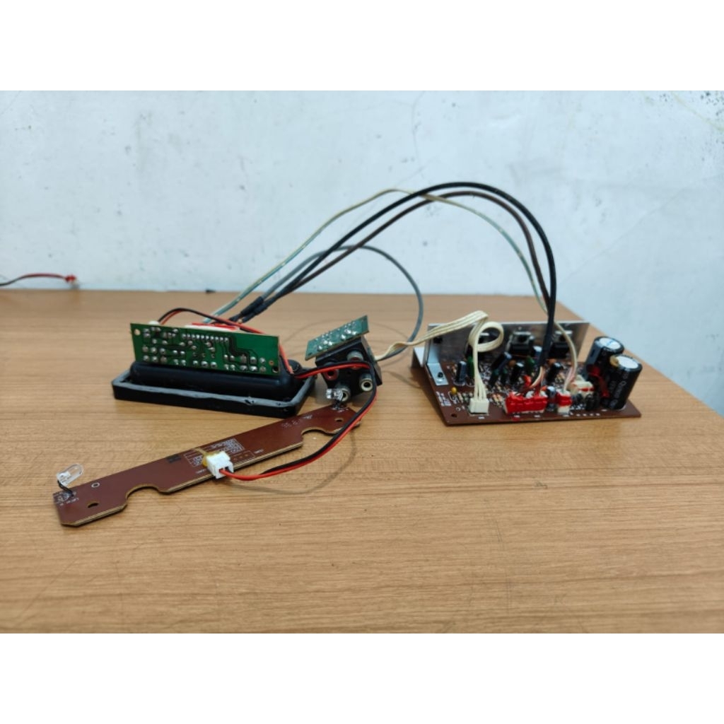 speaker aktif simbadda 7100N