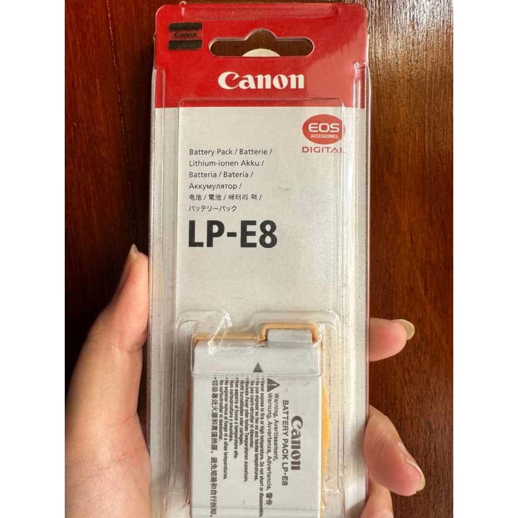 battery canon LP-E8 NEW original