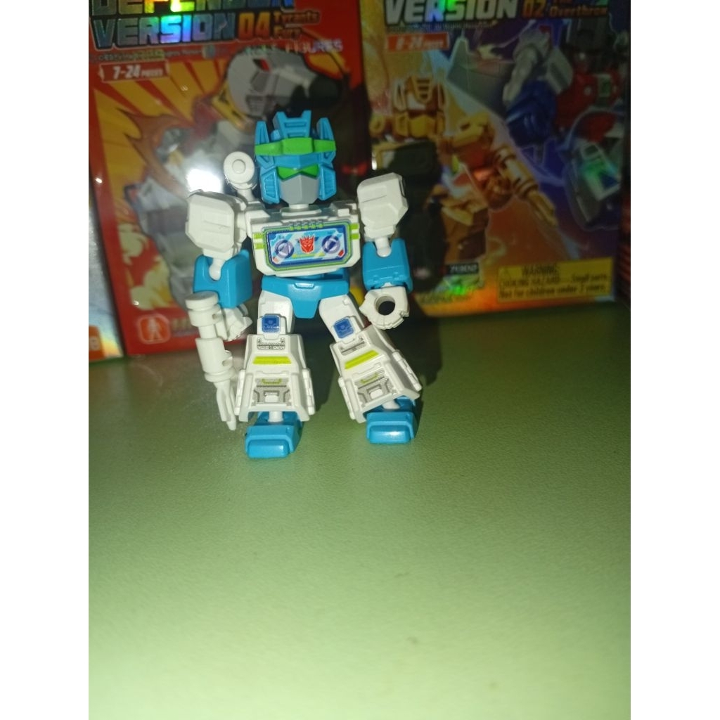 MINI FIGURE. TRANSFORMERS GALAXY DEFENDER VERSION. SG-SOUNDWAVE