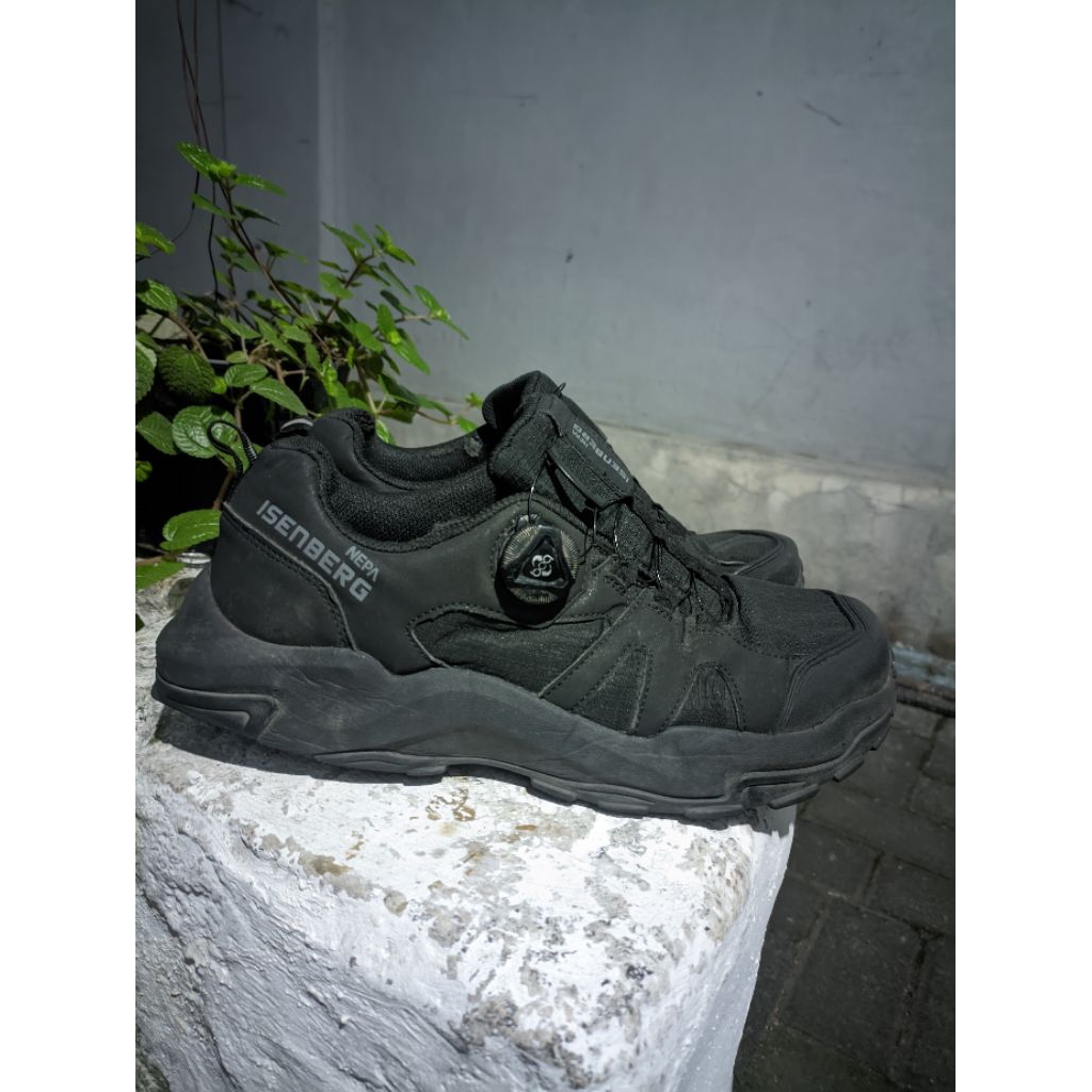 sepatu nepa isenberg