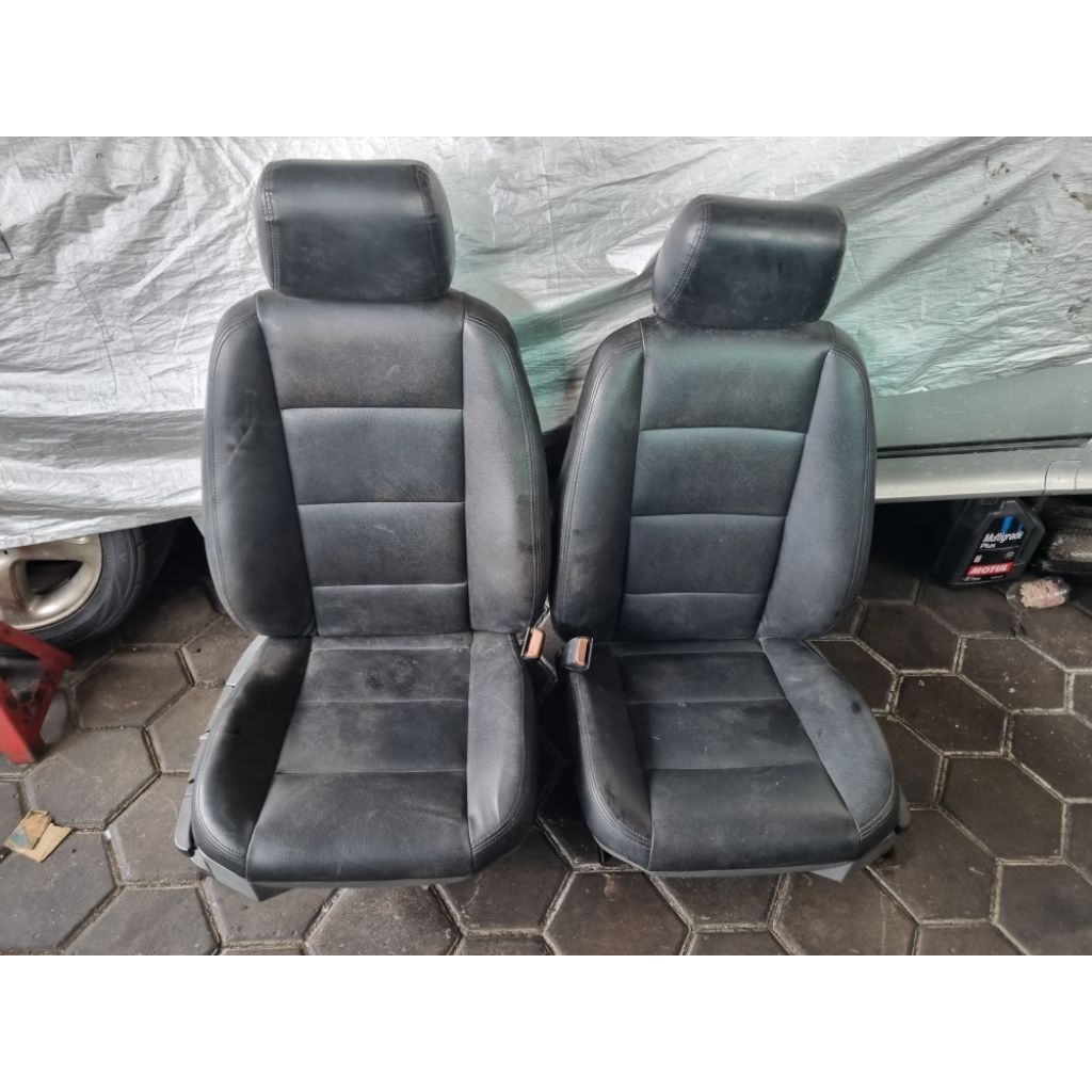 Jok depan bmw e36 + seat belt 1 set