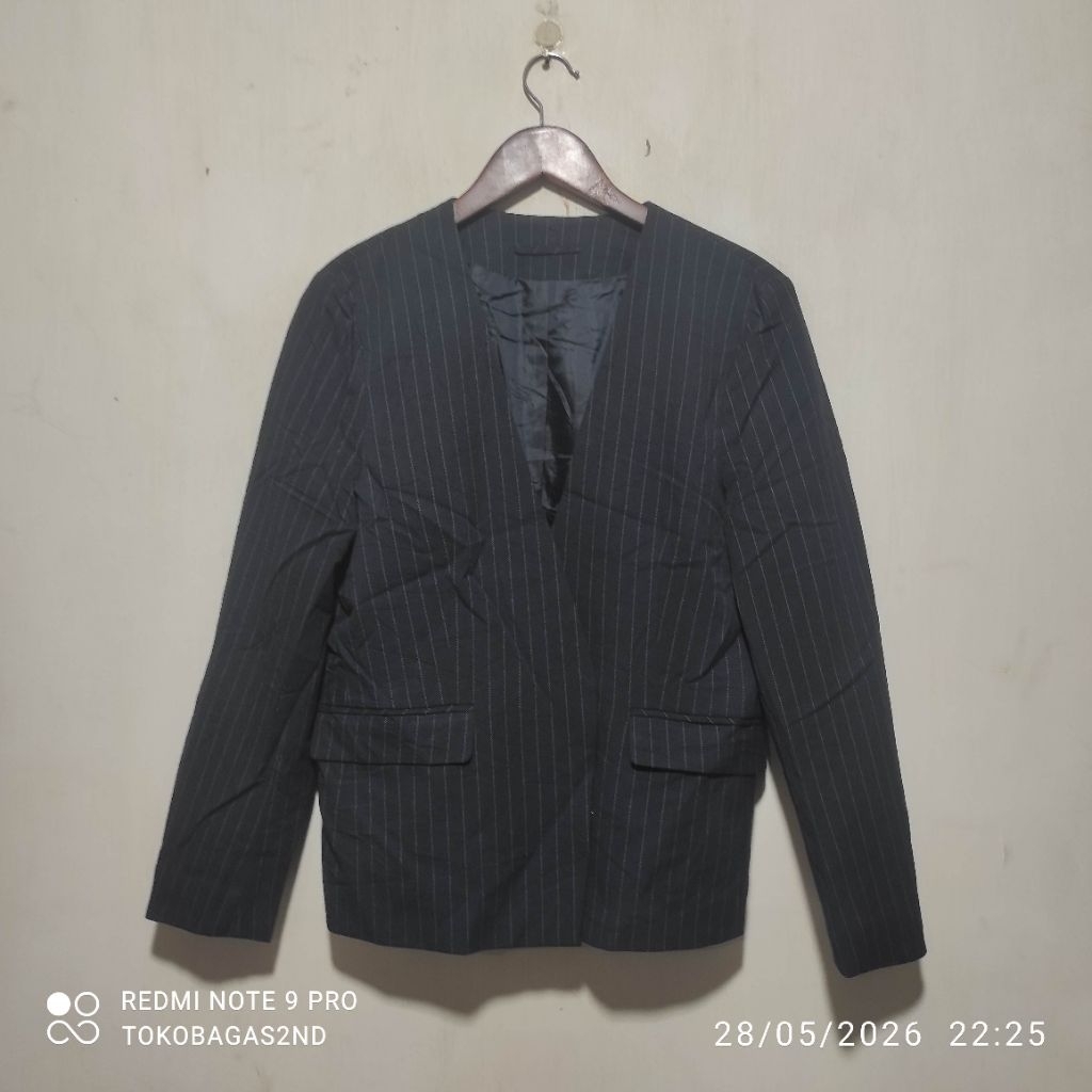Jas Blazer Wanita GU Uniqlo