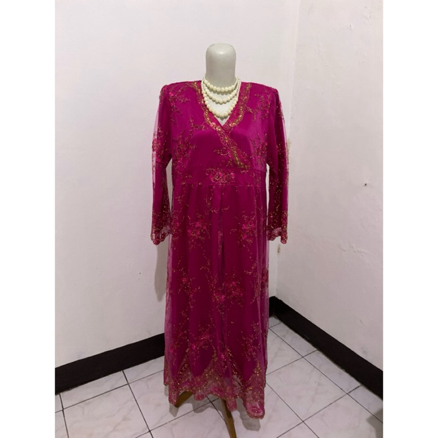 preloved dress brukat fuchsia