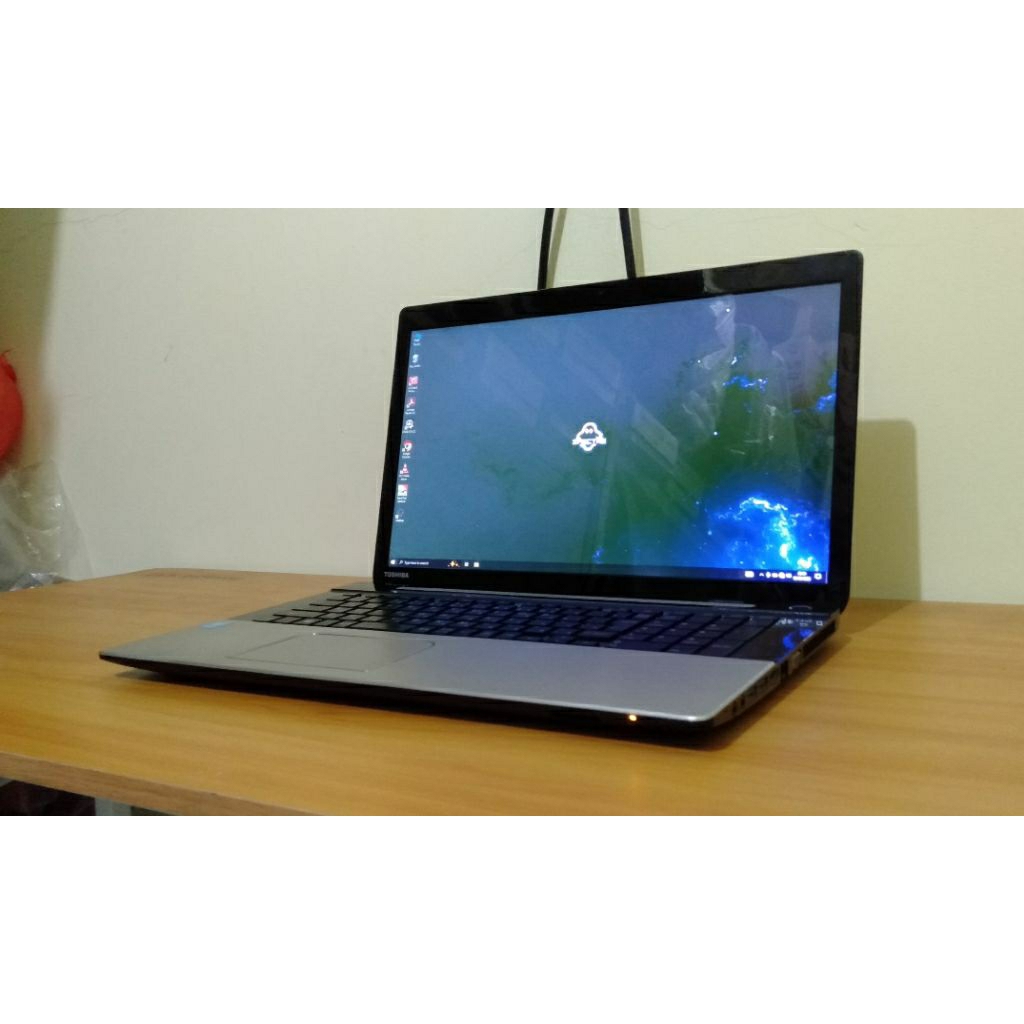 Laptop Toshiba Core i7-4720HQ RAM 16GB SSD 128GB seri Dynabook PG