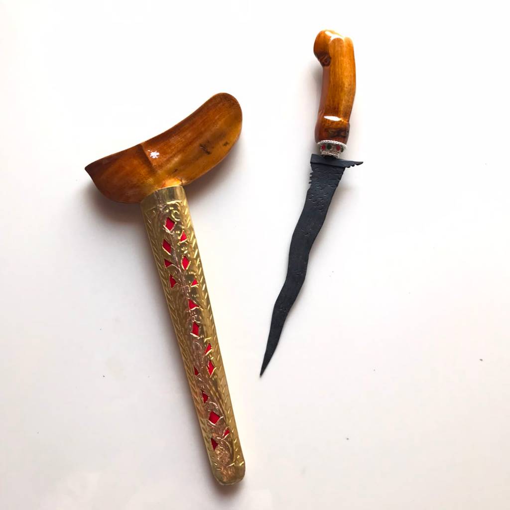 Keris Gayaman Krawang/Keris Adat