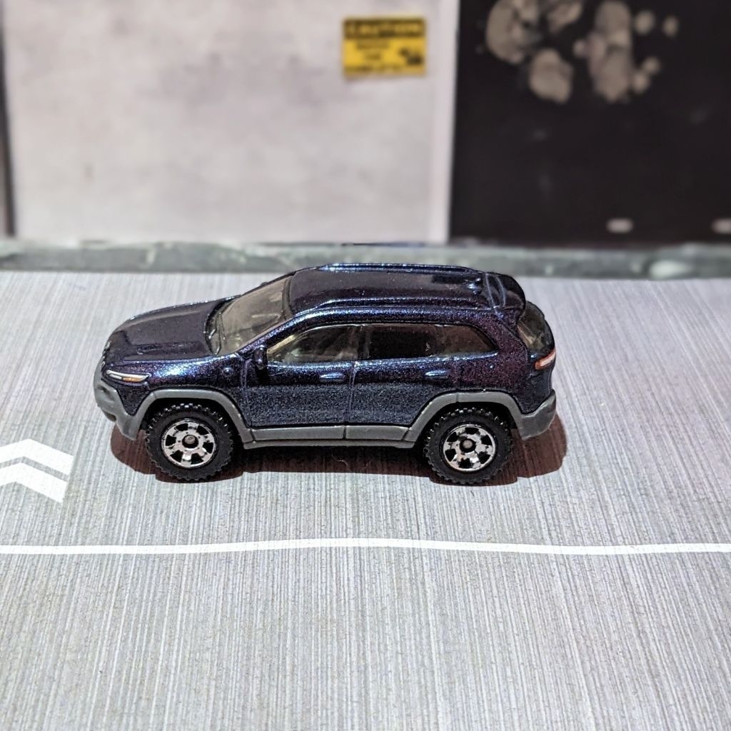 Matchbox Jeep Cherokee Trailhawk (Loose)