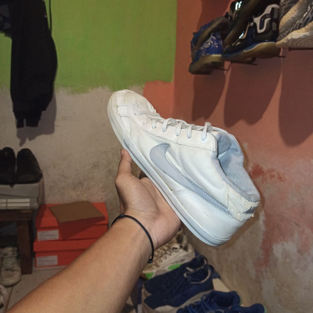 sepatu casual second nike blazer sz 45