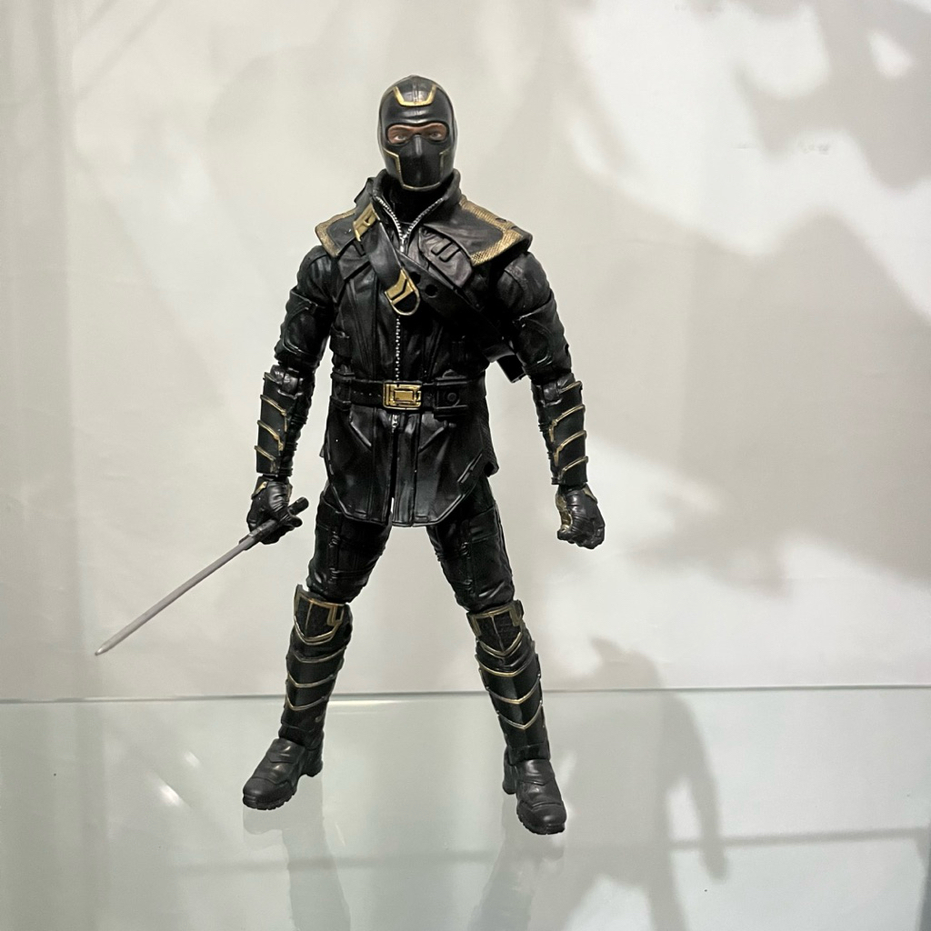 marvel legends ronin hawkeye clint barton mainan action figure hasbro legend