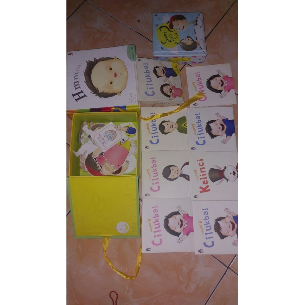 Set Hampers Board book Rabbit Hole