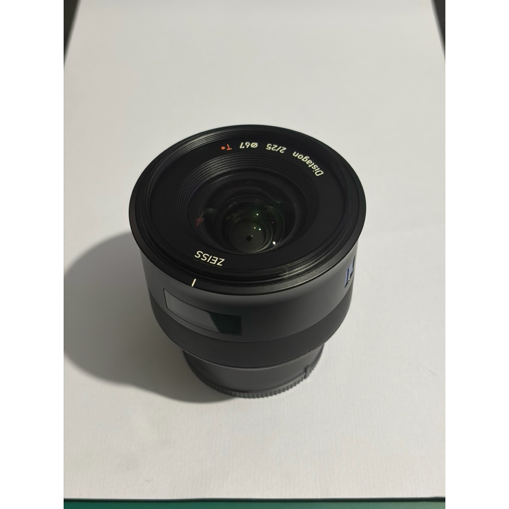 Zeiss Batis 25mm f2 Full Frame