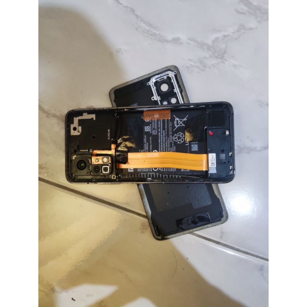 Lcd mi 10t pro bekas ada minus dibagian bawah