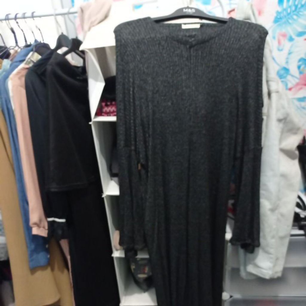 abaya hitam preloved
