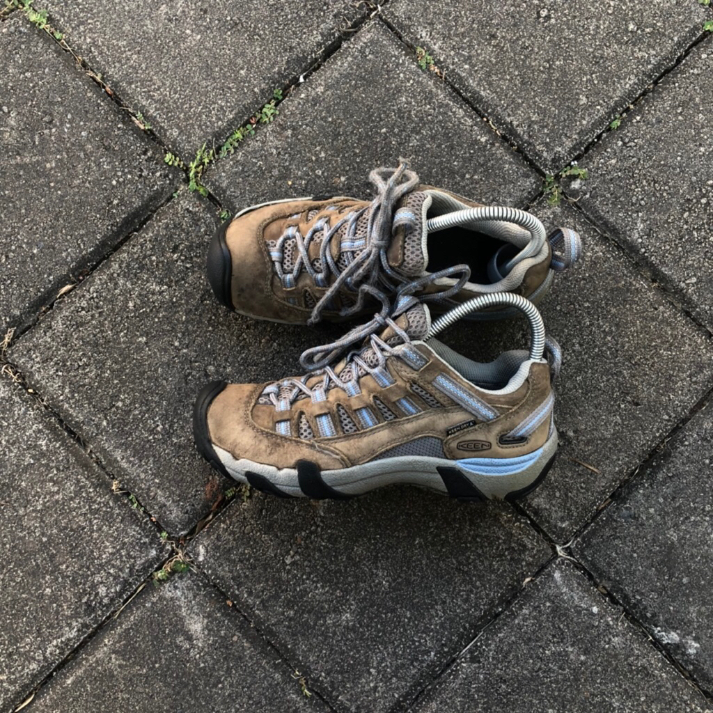 sepatu Keen 37 preloved not arcteryx