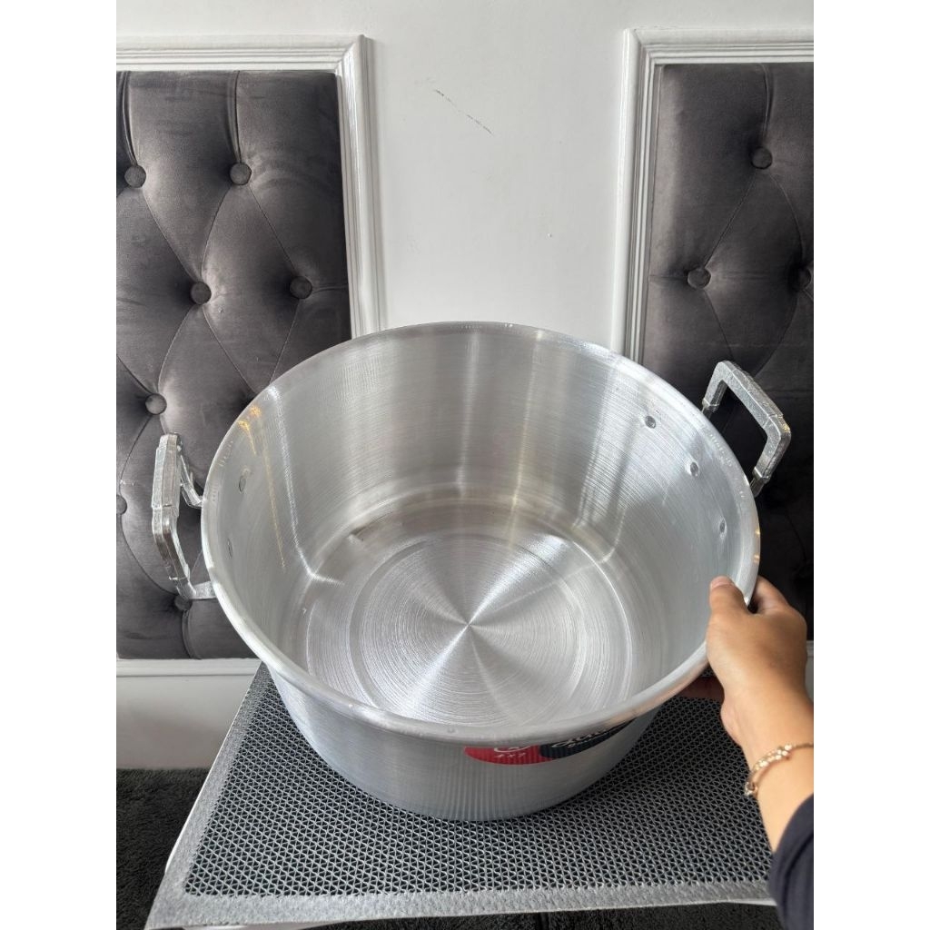 Panci Jawa TLTanpa kukusan
Uk jumbo 40cm

Promo