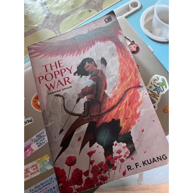 NOVEL PRELOVED THE POPPY WAR