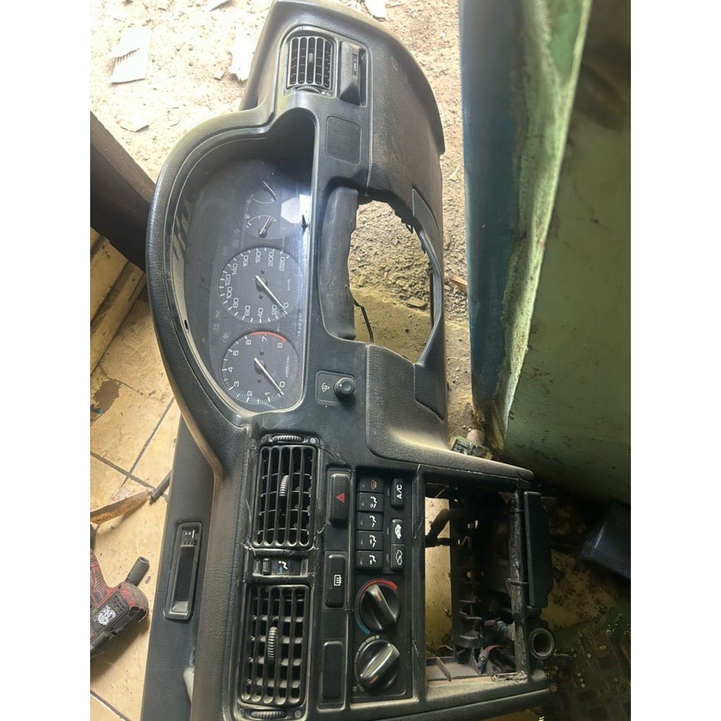 DASBOARD SEET ACCORD MAESTRO 90-91