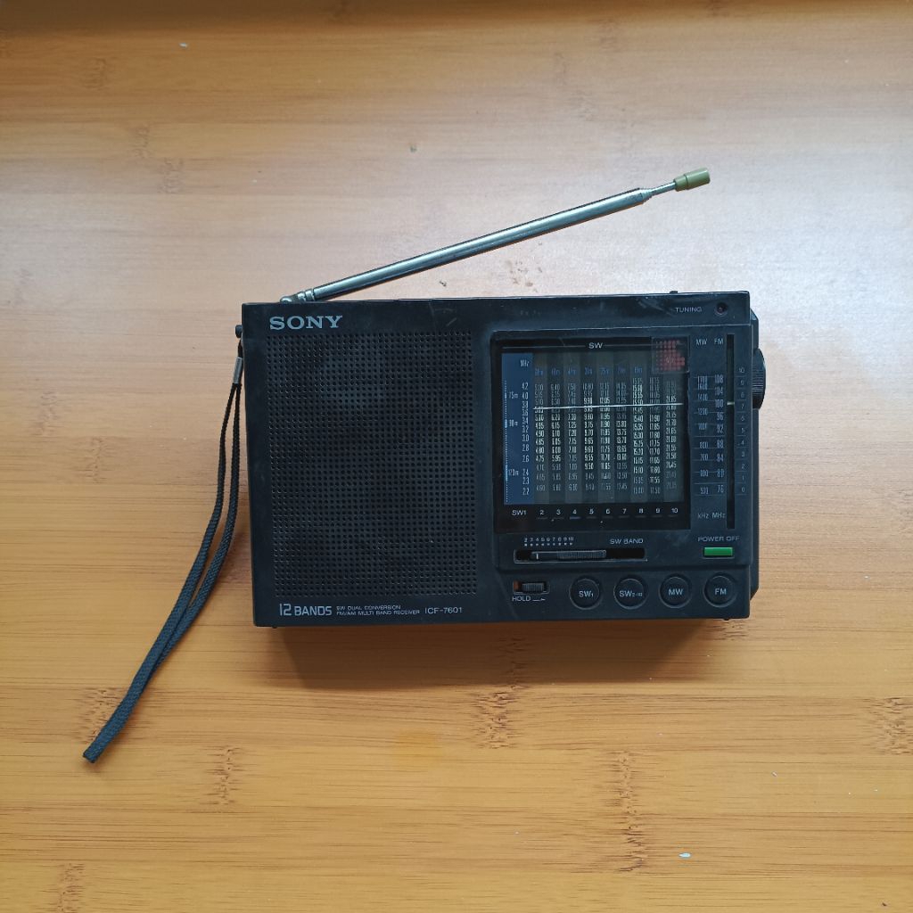 radio sony ICF-7601
