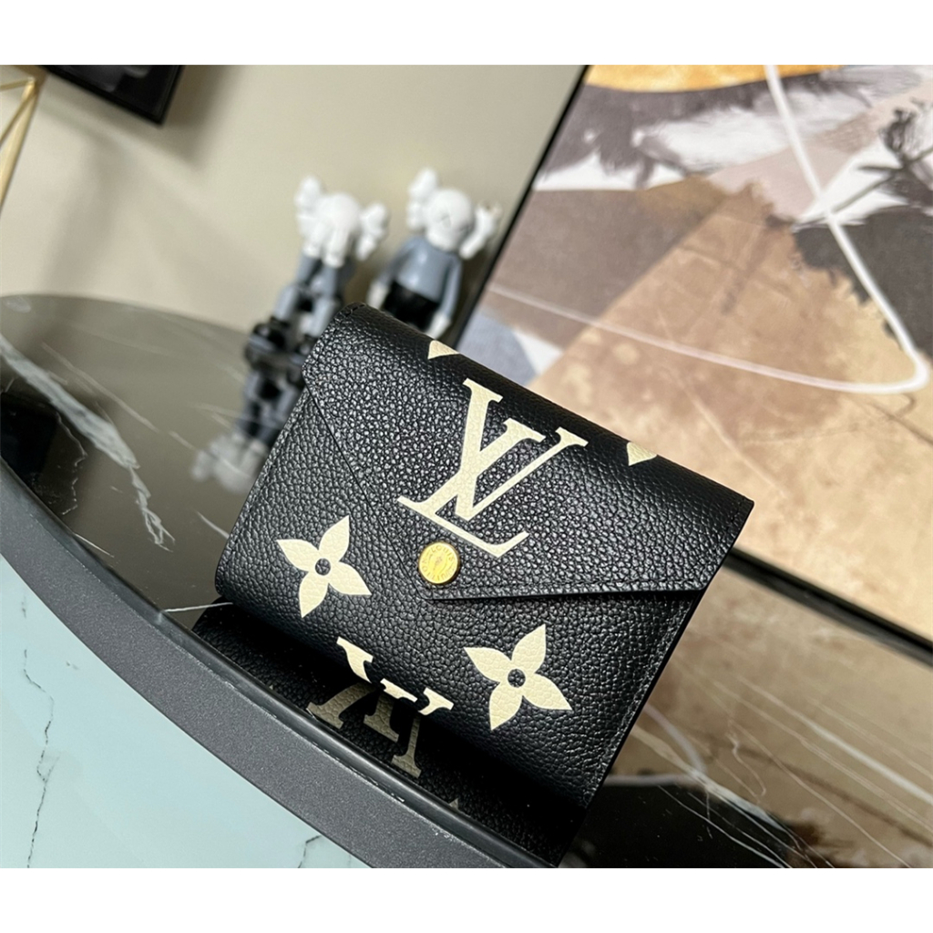Dompet wanita Louis Vuitton Victorine bekas dari Prancis, model M80968, berbahan kulit sapi dengan m