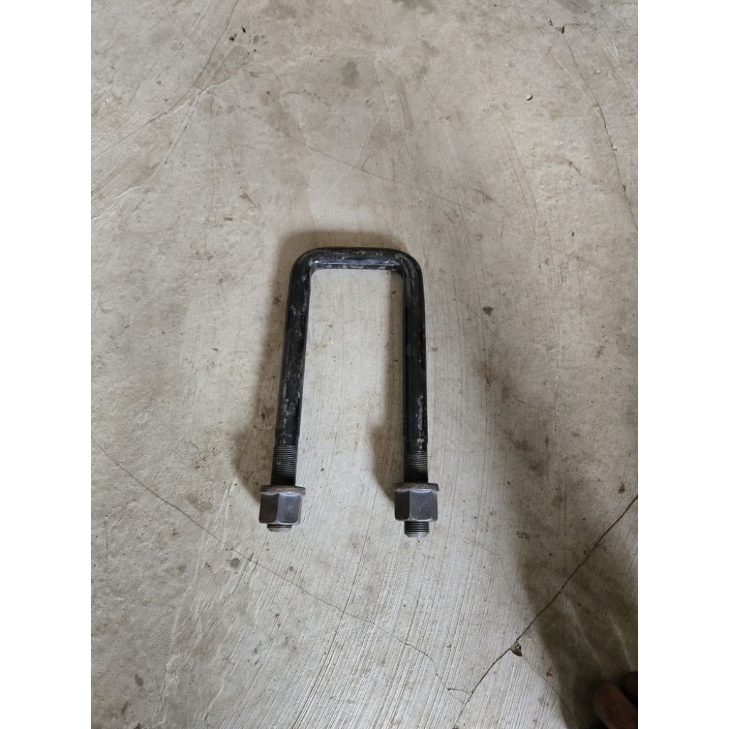 U bolt/behel per depan Fuso/Hino lohan tronton