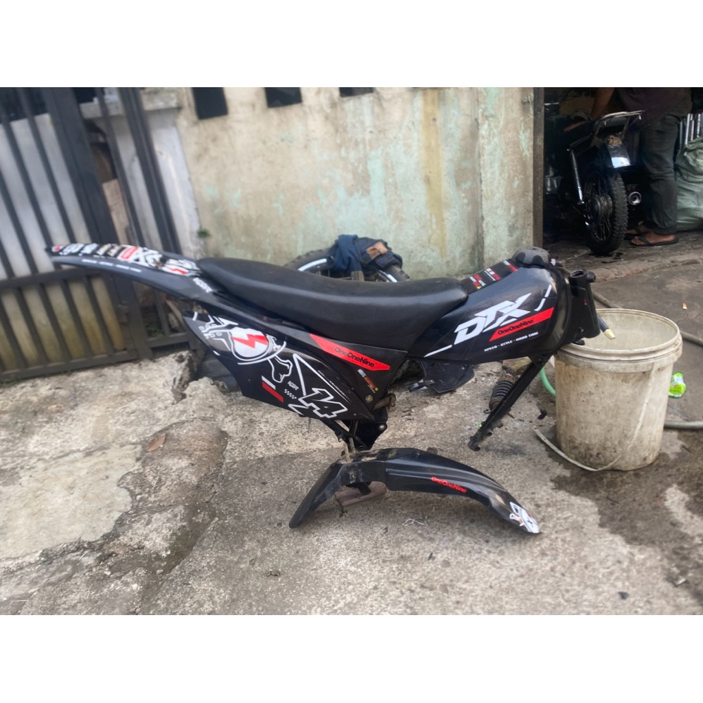 body set trail plus rangka megapro custom