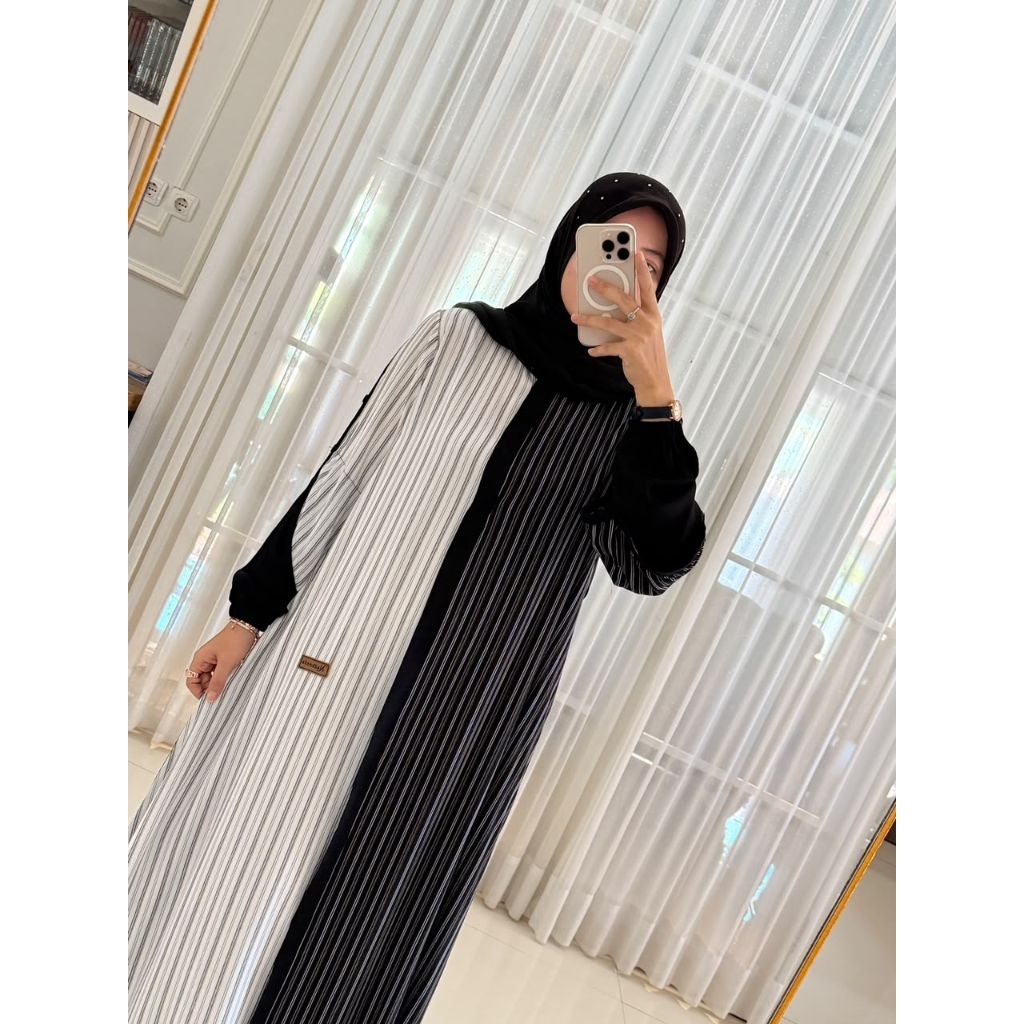 DRESS NADHEEFA STORE SALUR HITAM PUTIH ORI TERBARU PREMIUM ((PREE ORDER))