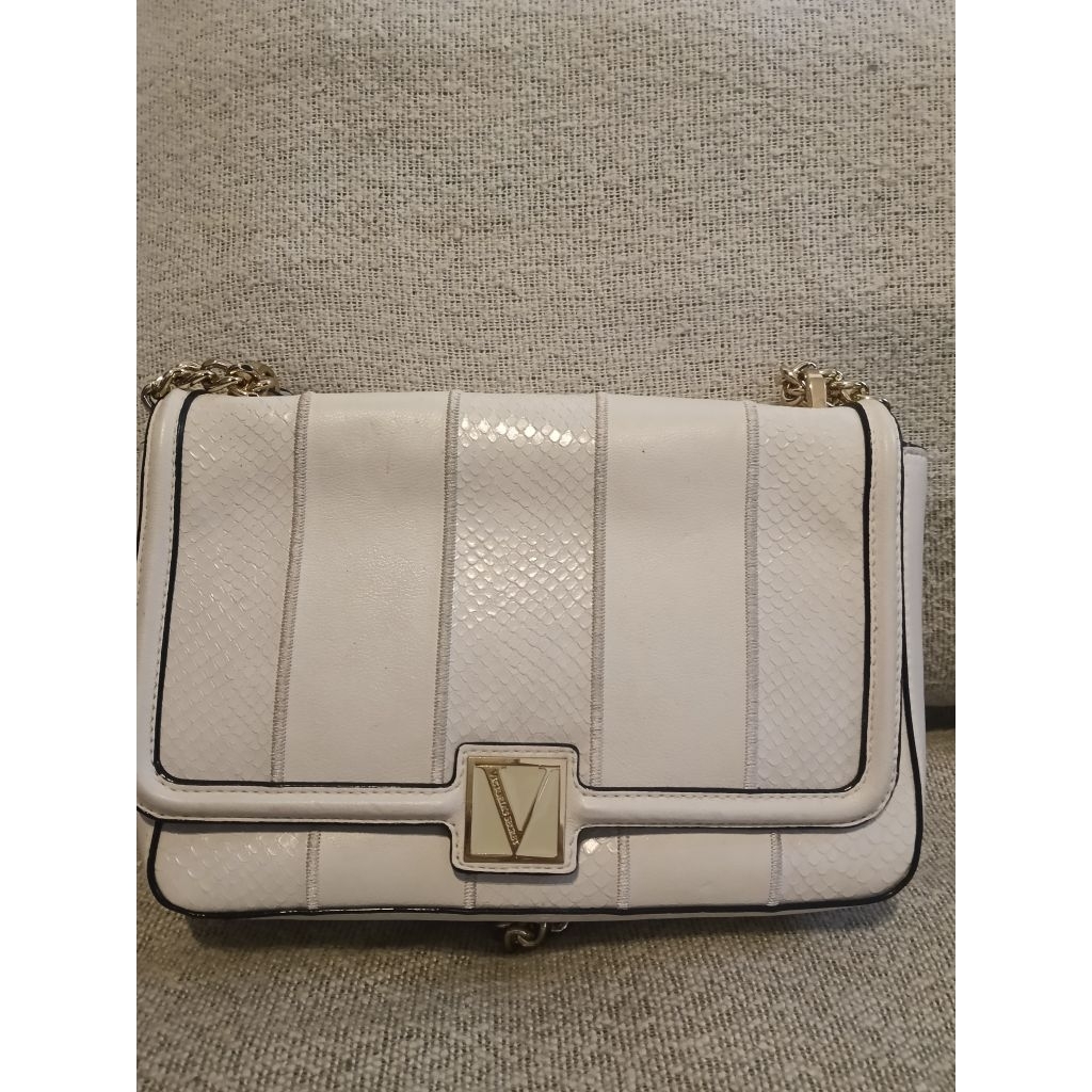 VS Sling Bag