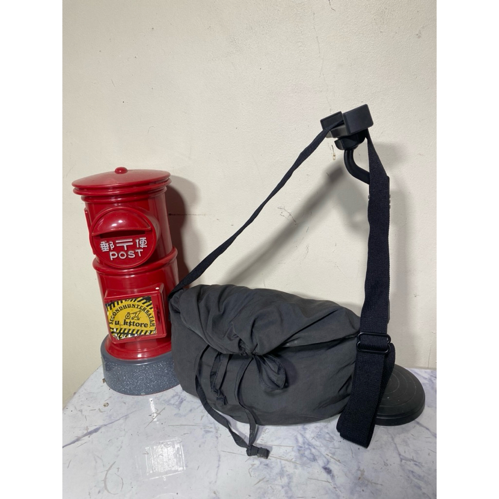 sling bag uniqlo