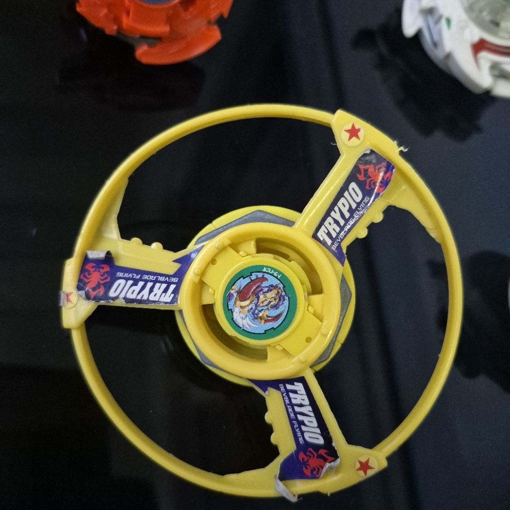 Beyblade Bakuten Shoot Trypio