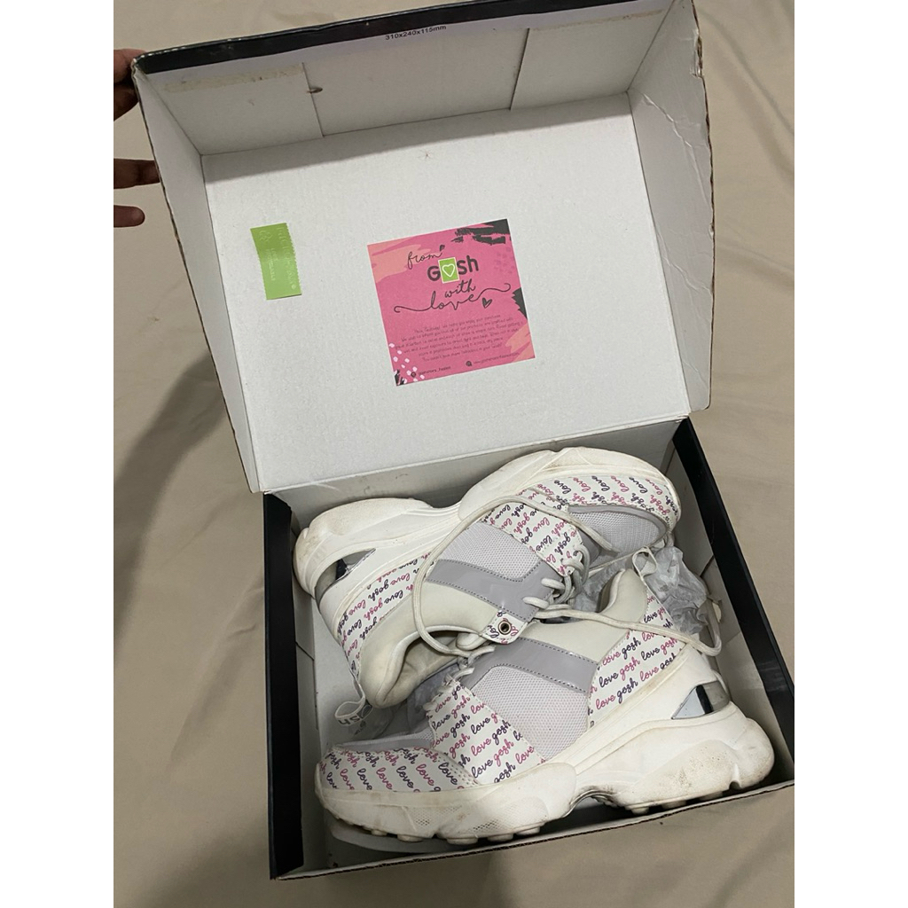GOSH Sepatu Putih Wedges