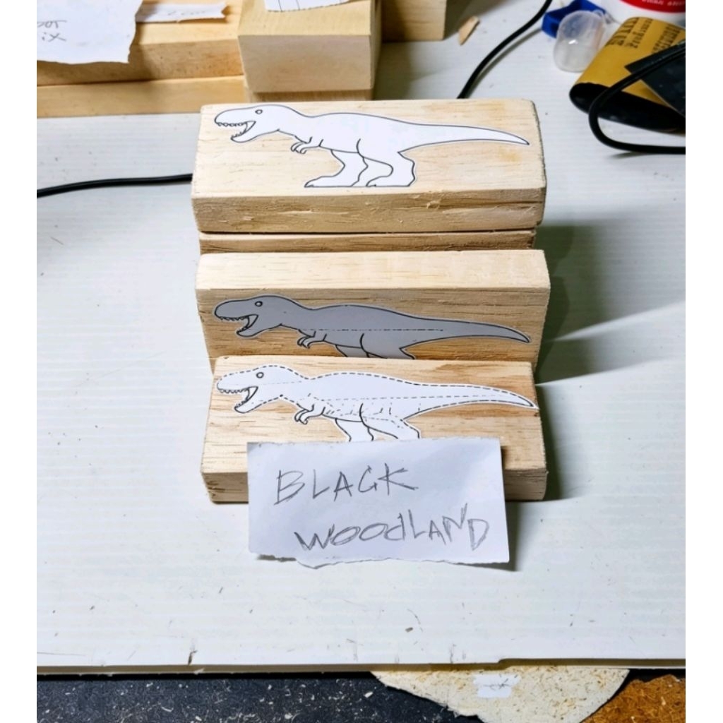 Balok 10 x 5 x 2 cm Kayu Ukir Sengon  Pola Tyrannosaurus T-Rex Siap Ukir DIY Craft Handmade Pyrograp
