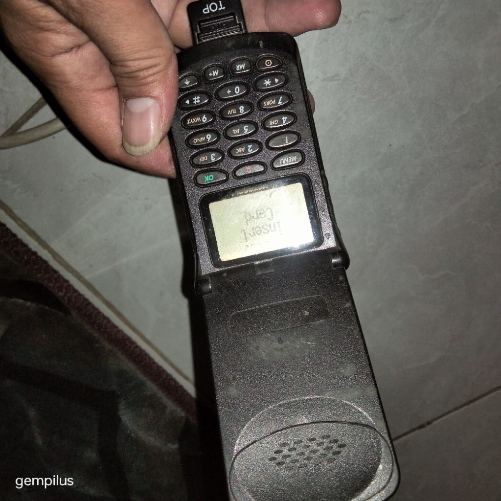 Handphone Motorola starTac