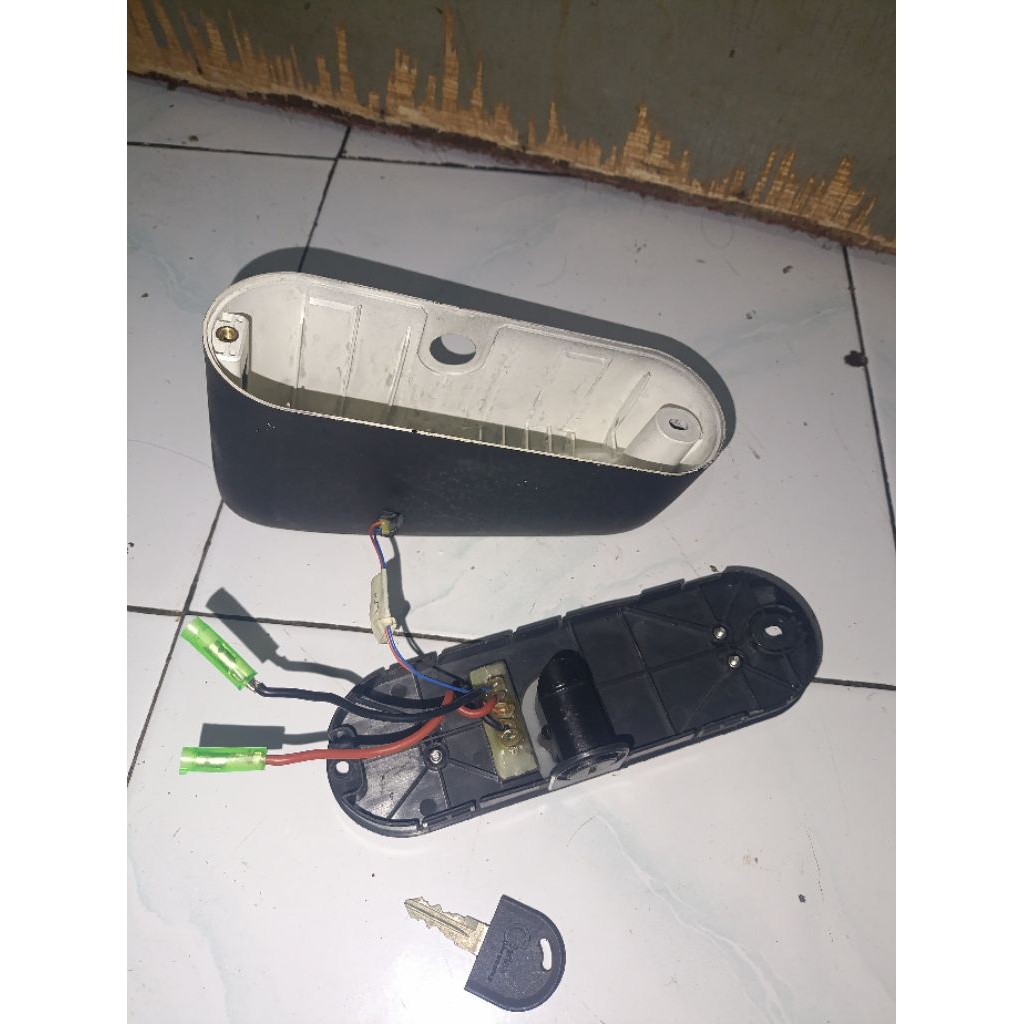 box controller dan kunci selis eoi