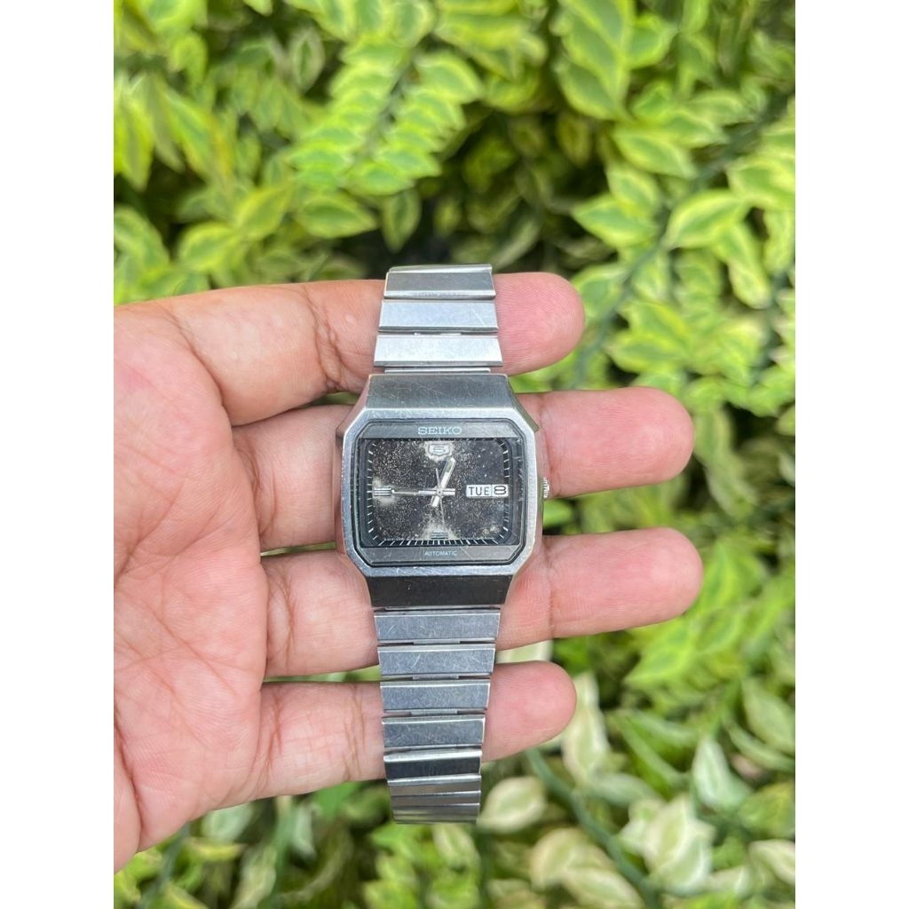 Jam tangan pria second Seiko TV Shape
