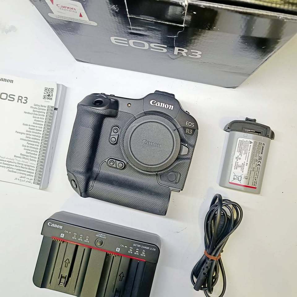 Canon EOS R3 Body Only SC 3xxx - Like New (D)Y1022