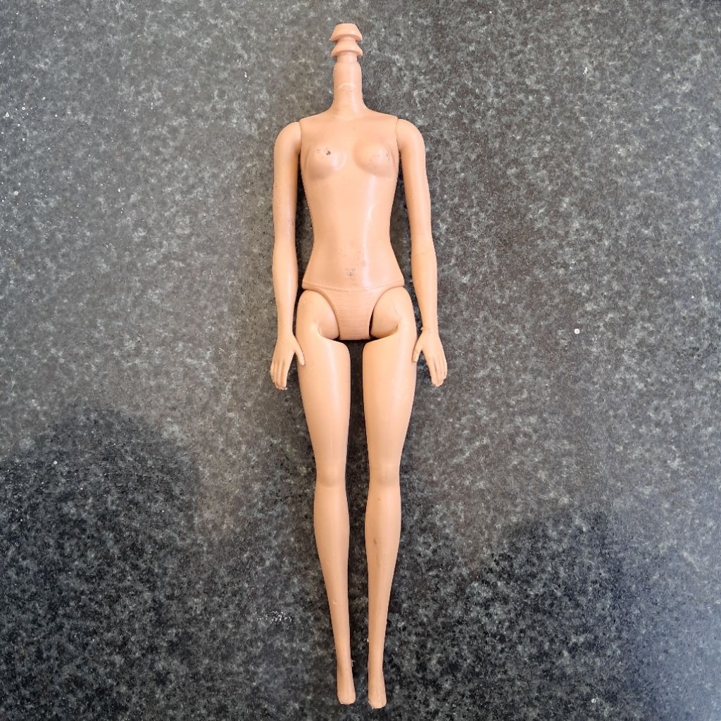 body barbie mattel minus BACA DESKRIPSI (badan boneka barbie)